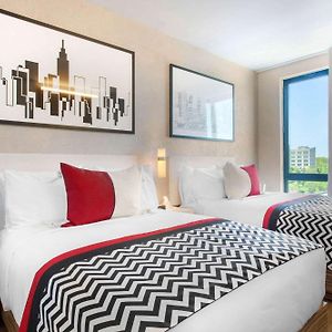 Insignia Hotel, Ascend Hotel Collection